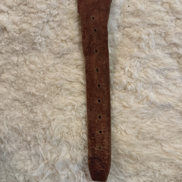 VTG Leather Bullet/Ammo Belt with brass rivets & brass removable belt buckle - Picture 14 of 14